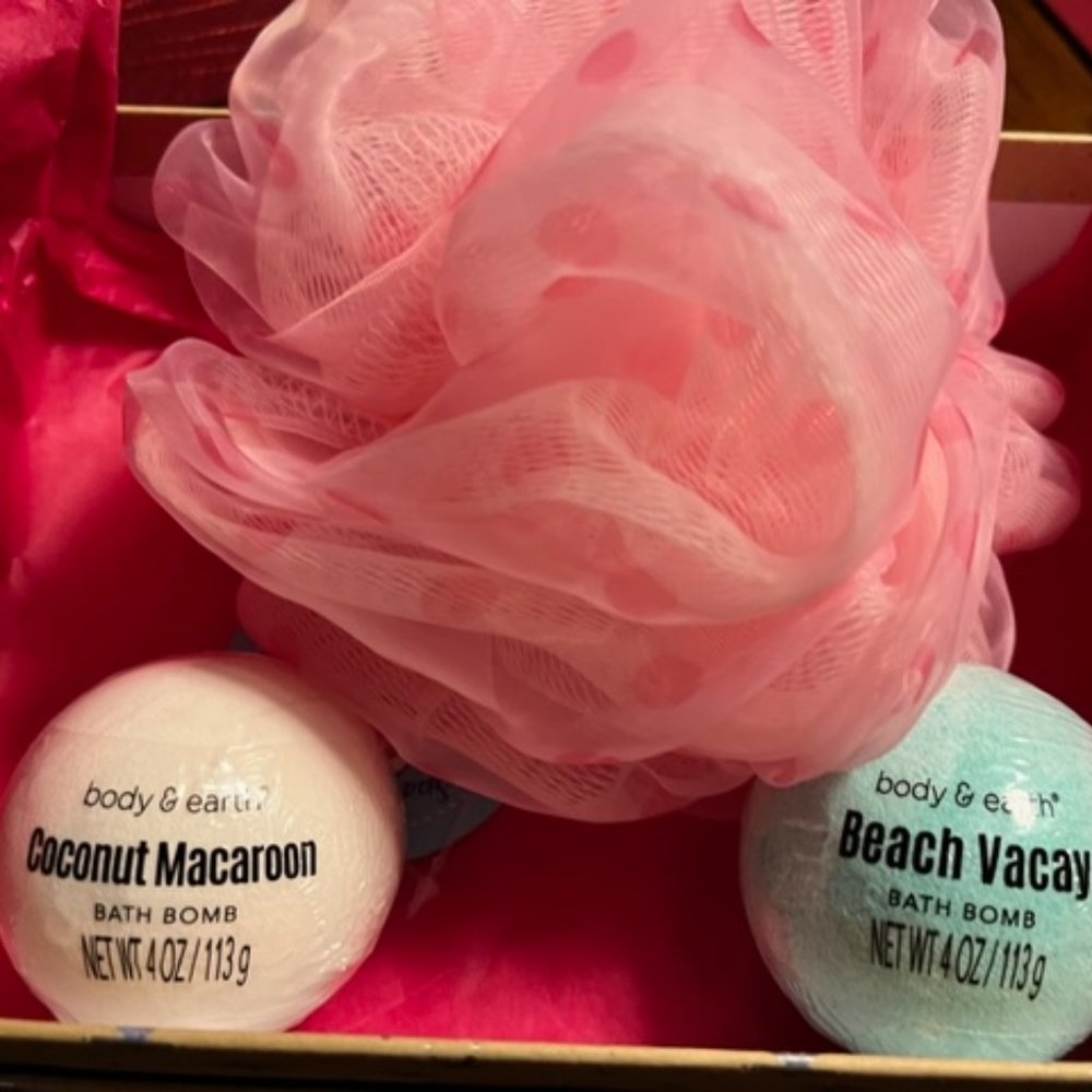 Bath & Body bath accessories